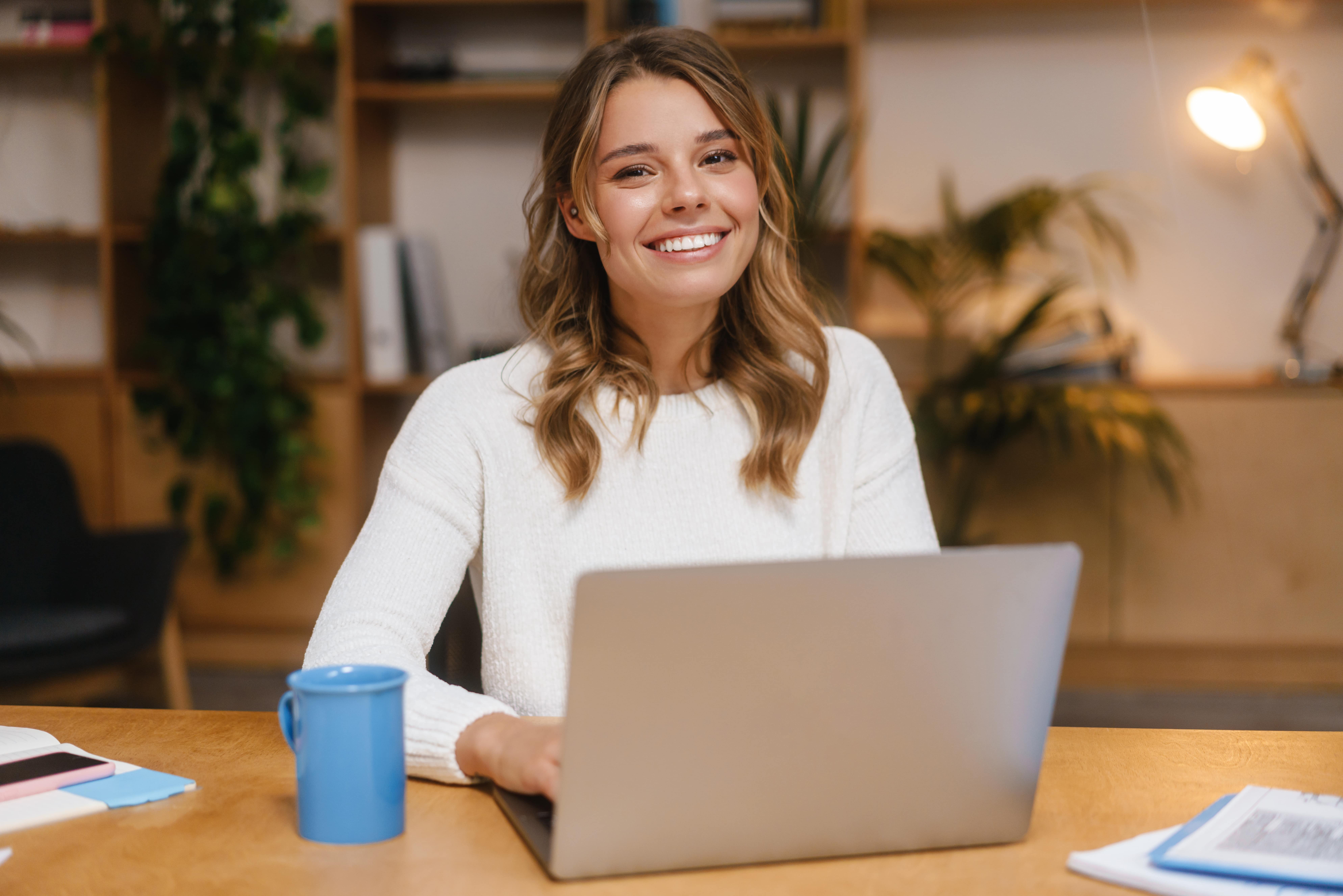 Femme d'affaires sereine